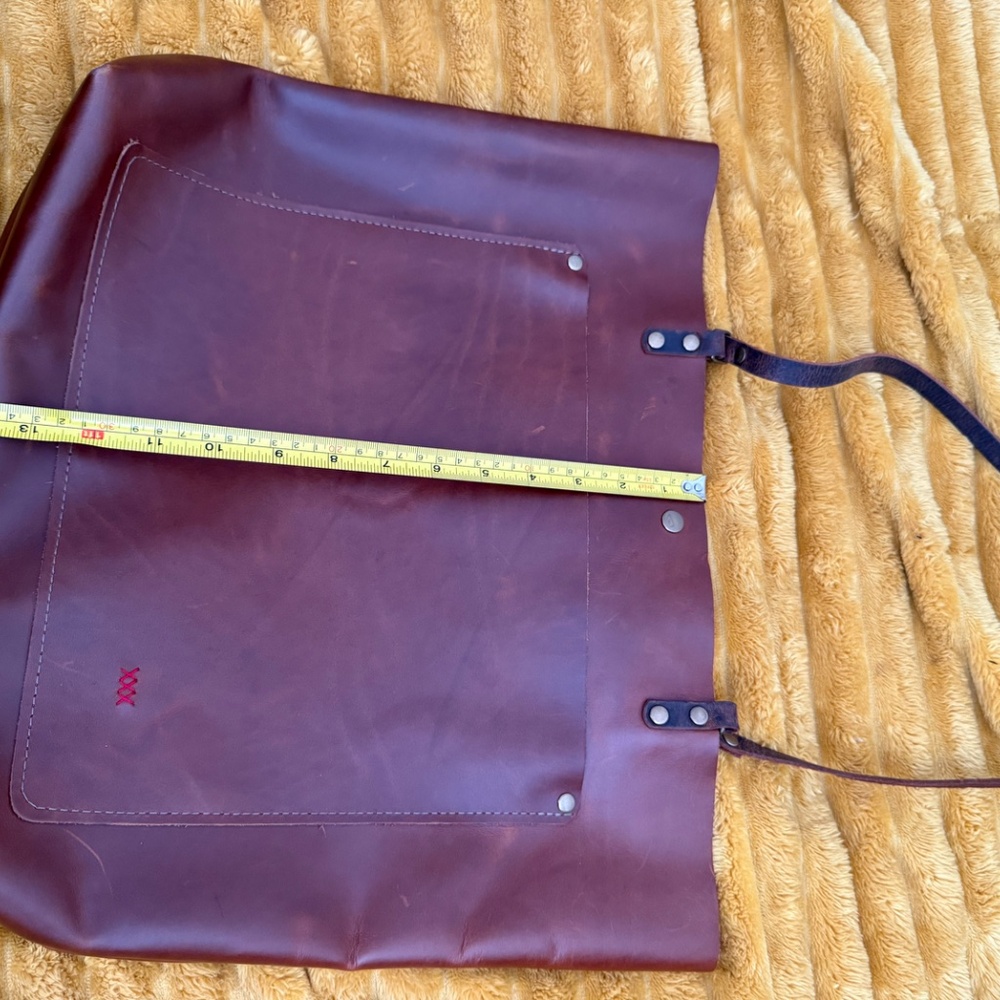 IN BLUE - Handmade Classic Leather Tote Bag | Large - Bourbon - Picture 5 of 5